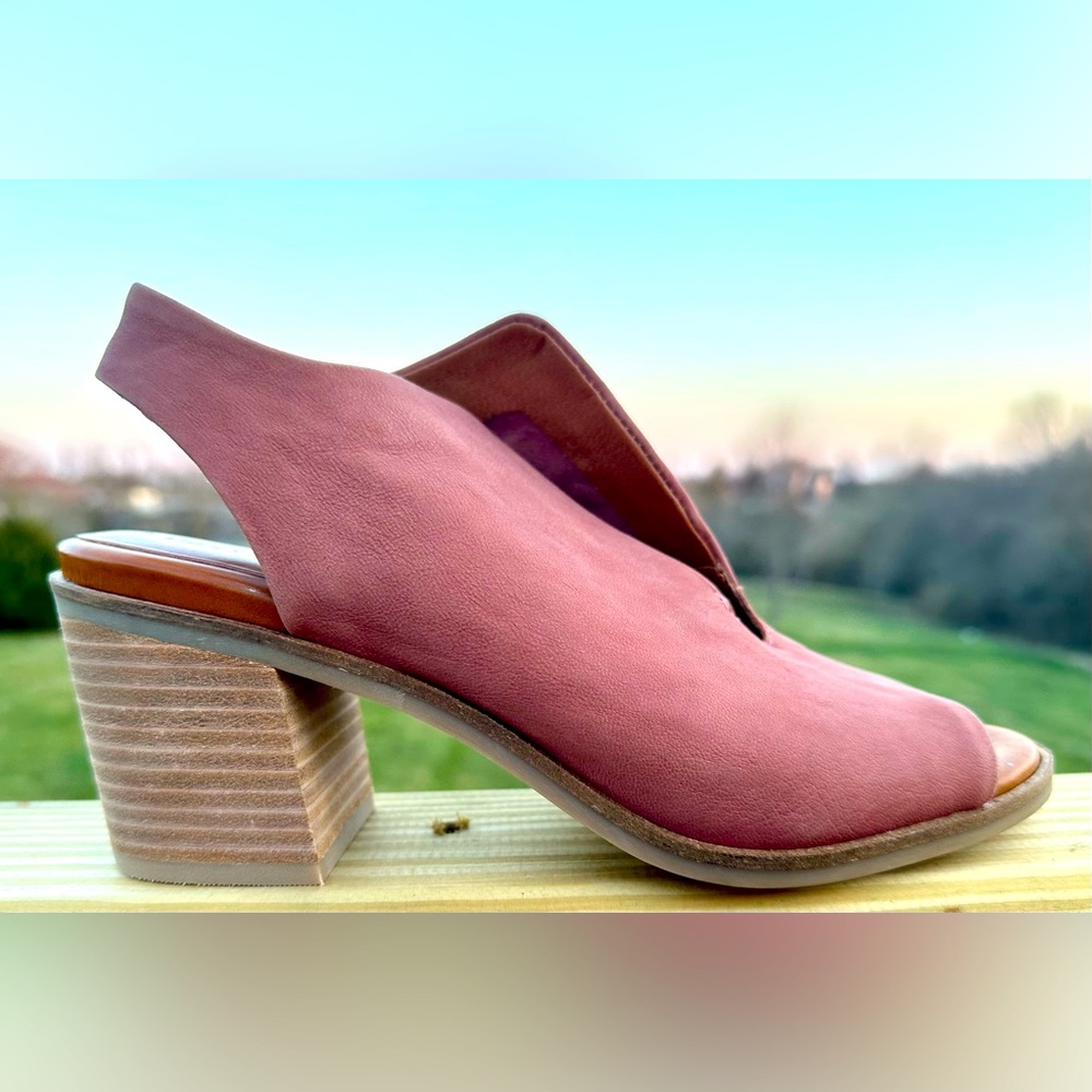 LUCKY! “Rhazy”Mauve/Pink Sandals/Size-7